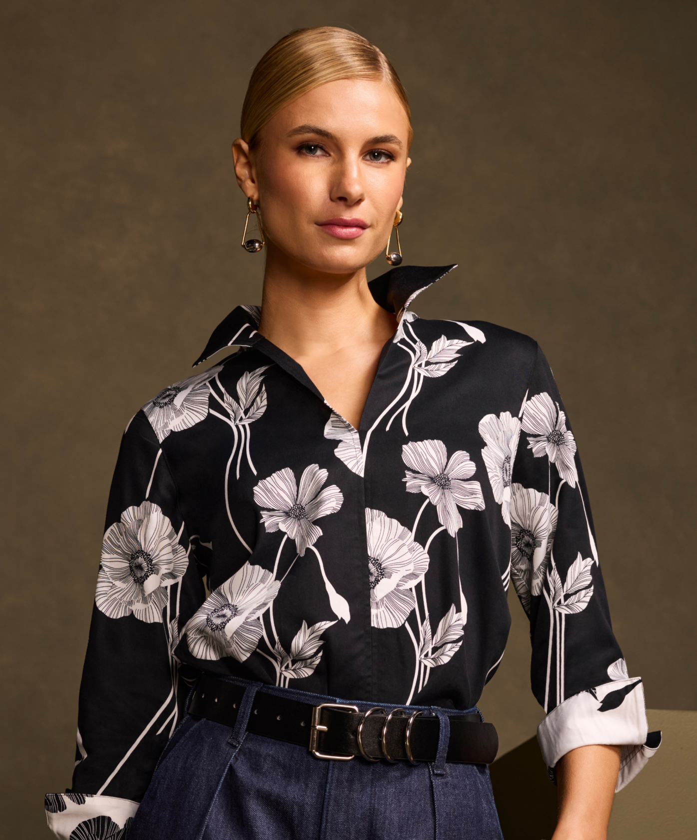 Foxcroft shirt in black and white, highlighting versatile wardrobe staples.