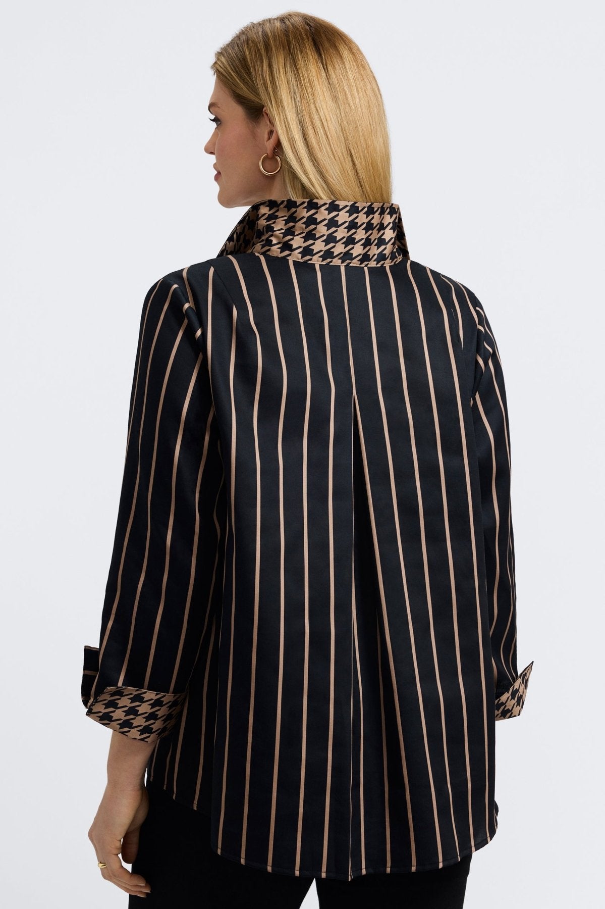 #color_black & almond