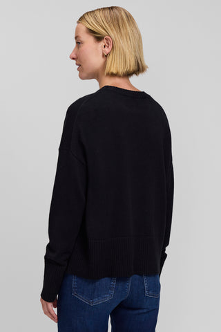 Crew Neck Pocket Sweater
