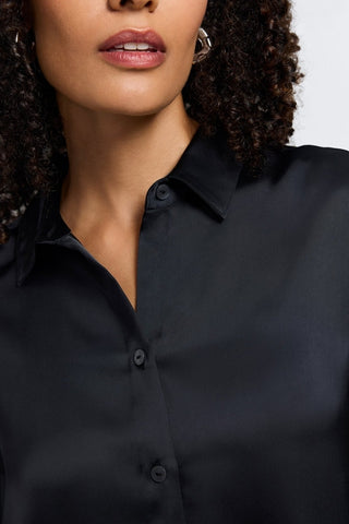 Collar of the Bianca long sleeve shirt #color_black
