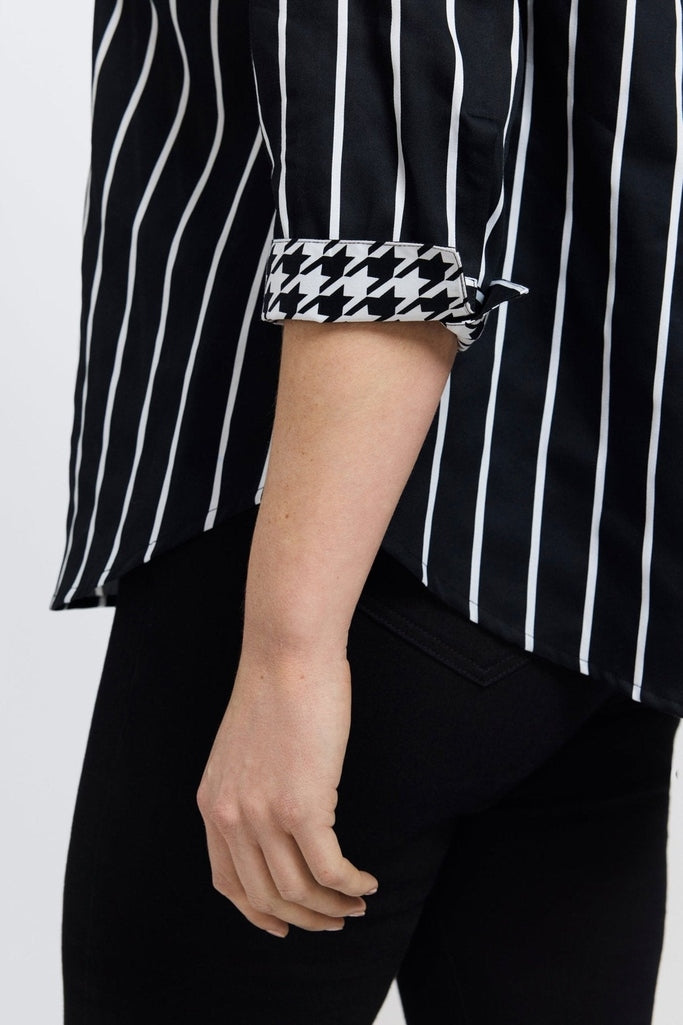 #color_black & white