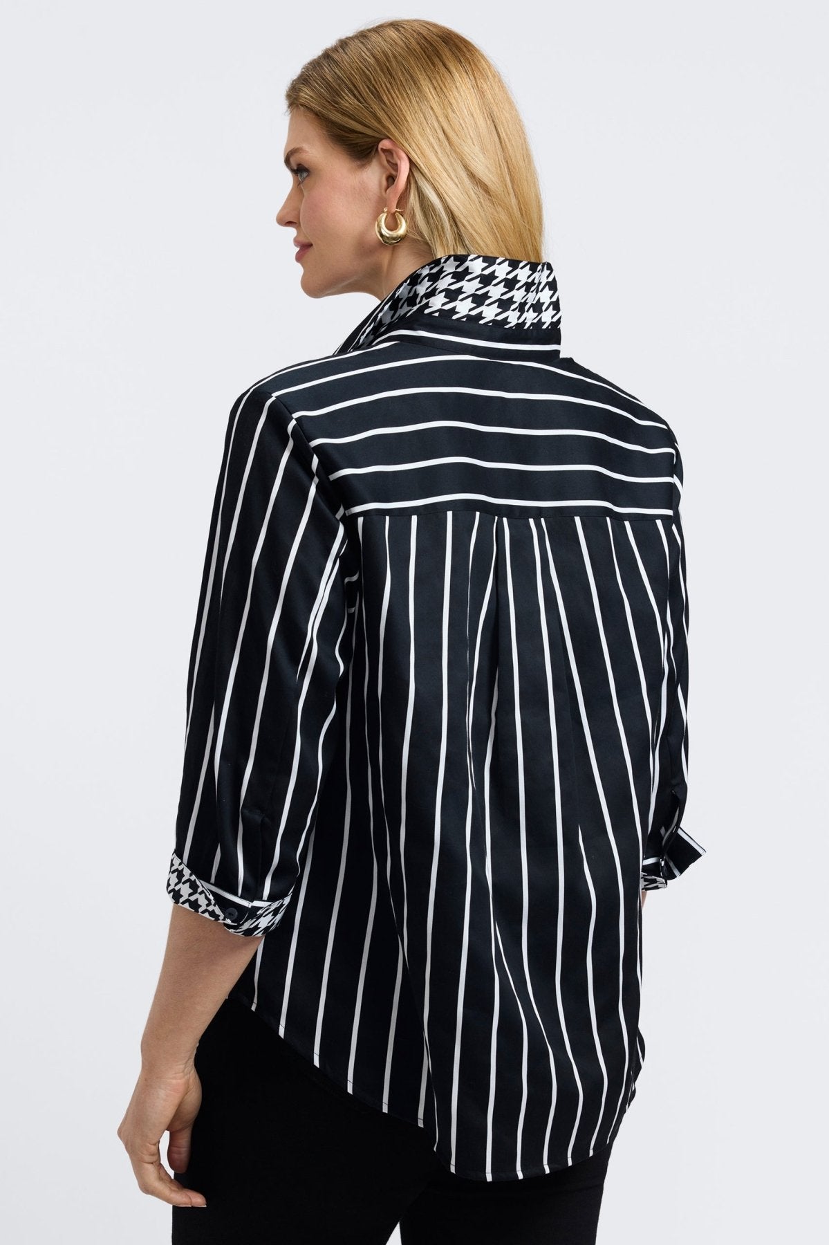 #color_black & white