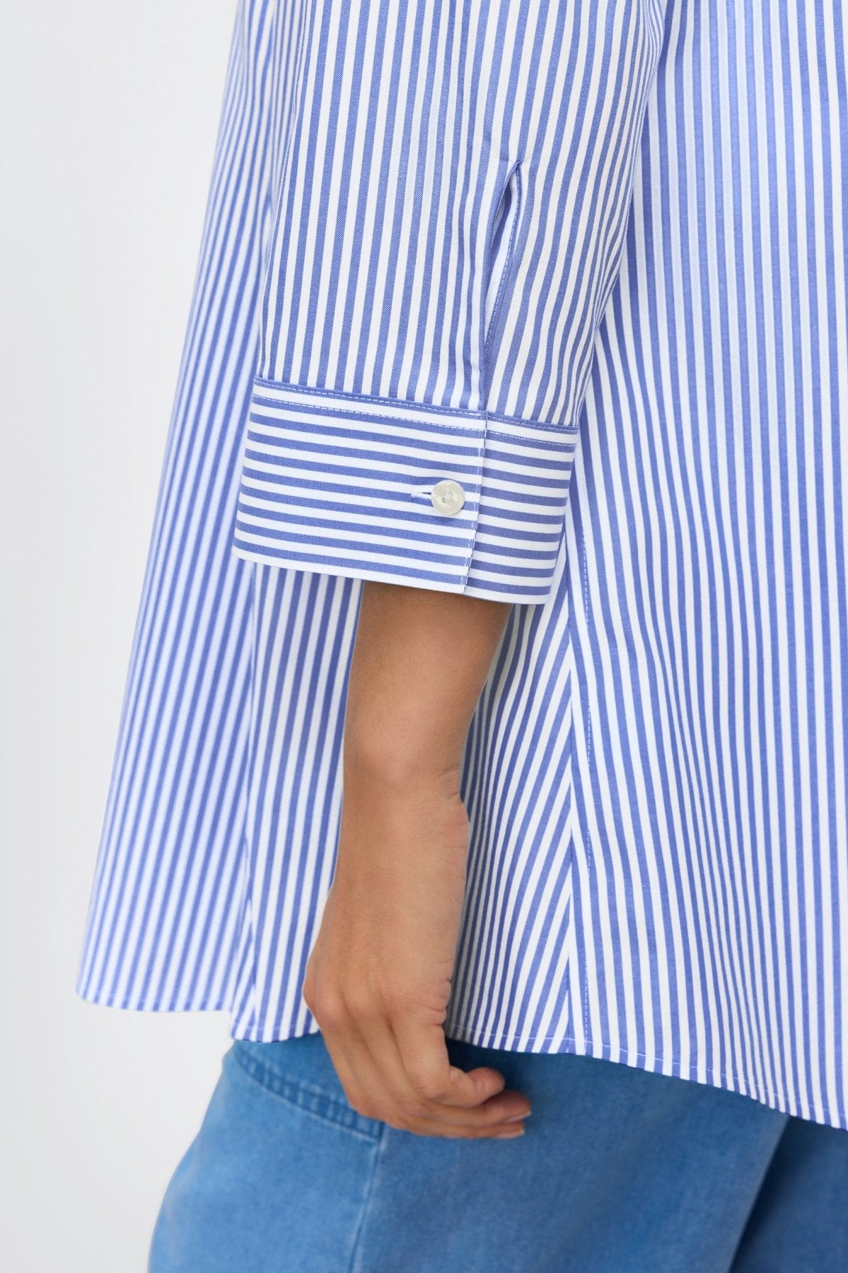 #color_Powder blue pinpoint stripe