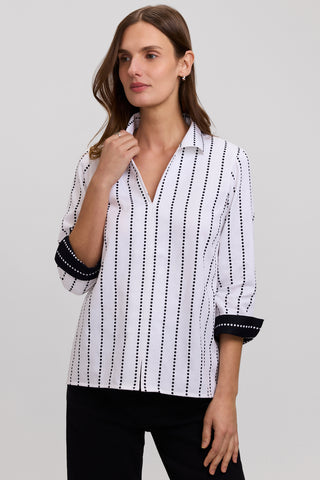 #color_white_black_stripe