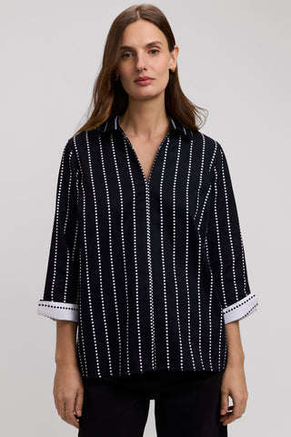 #color_black_white_stripe