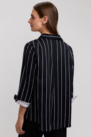 #color_black_white_stripe