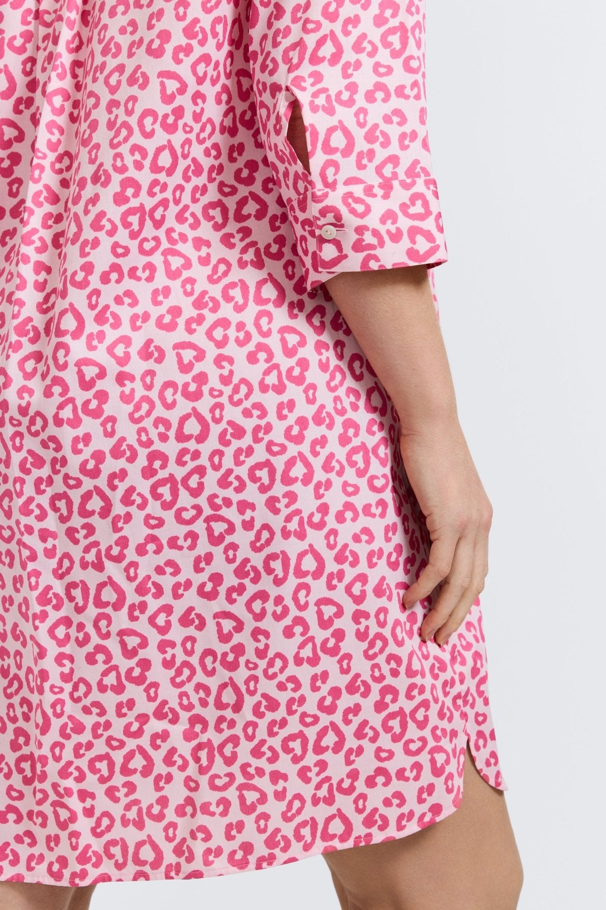 #color_pink flambe tonal cheetah