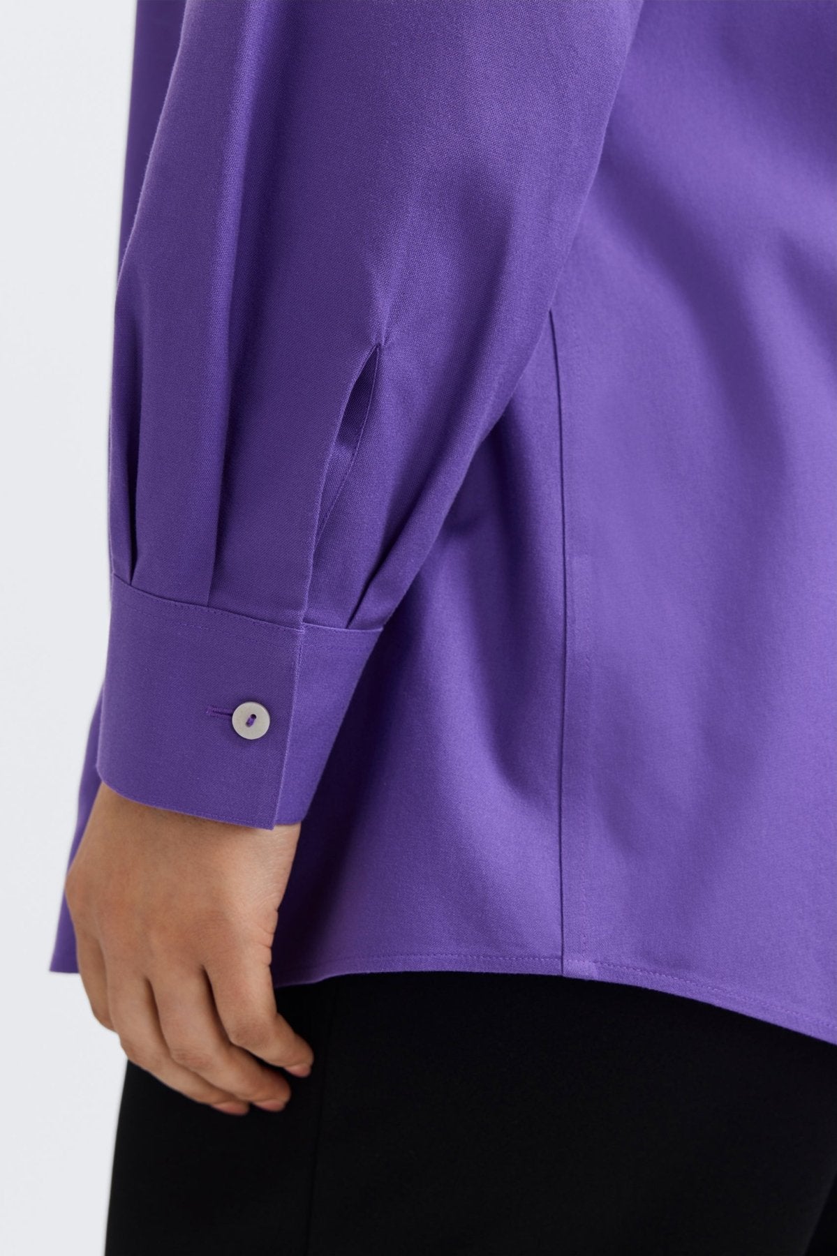 Cici Plus No Iron Pinpoint Long Sleeve Tunic