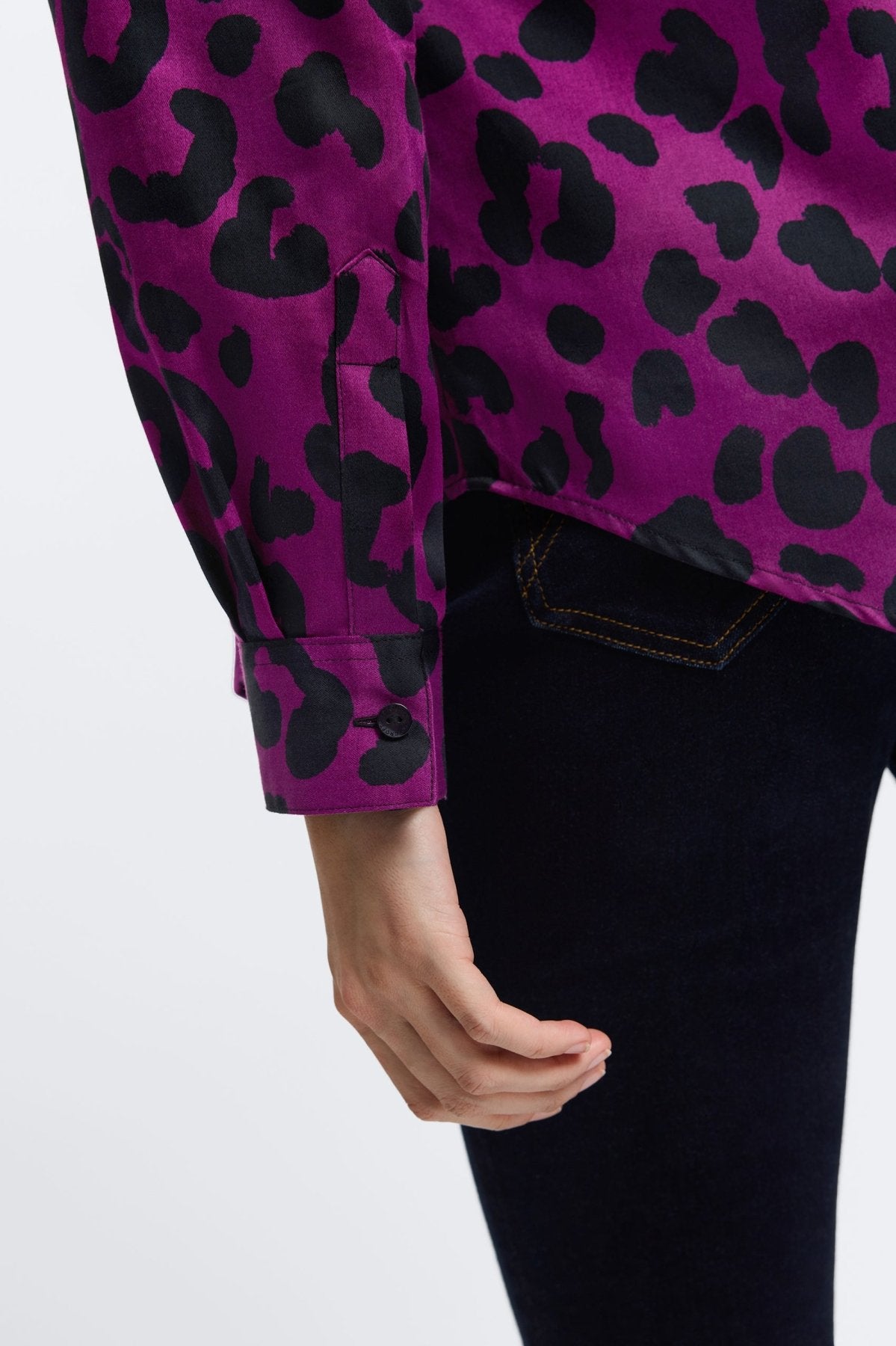 #color_plum/black cheetah