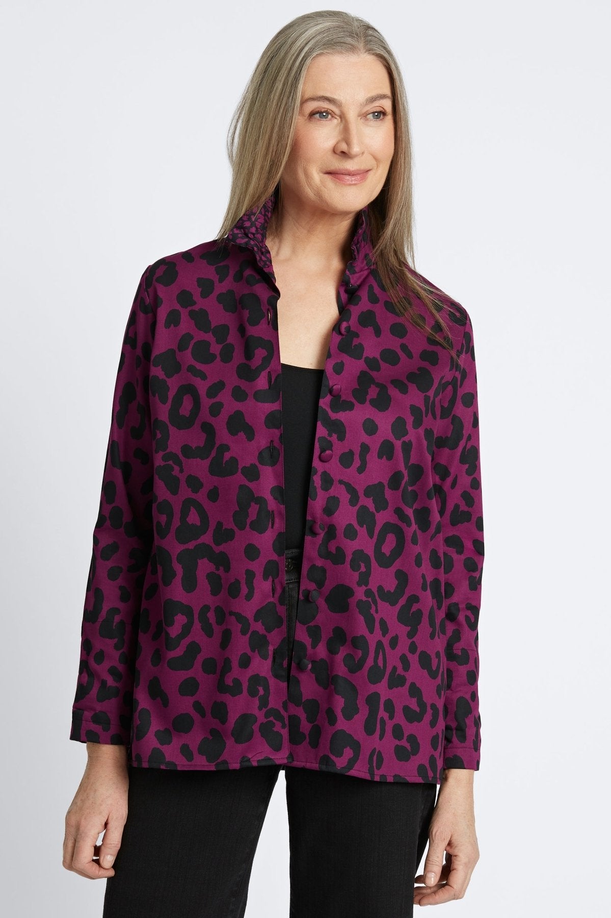 Classic Foxcroft no-iron shirt with tailored fit and cheetah patterned fabric, ideal for all day comfort.