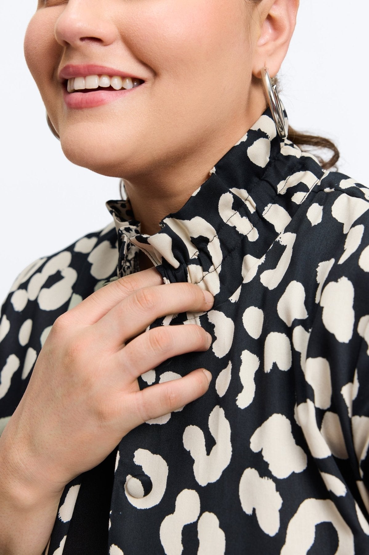 Carolina Plus Cheetah Shirt Long Sleeve Jacket