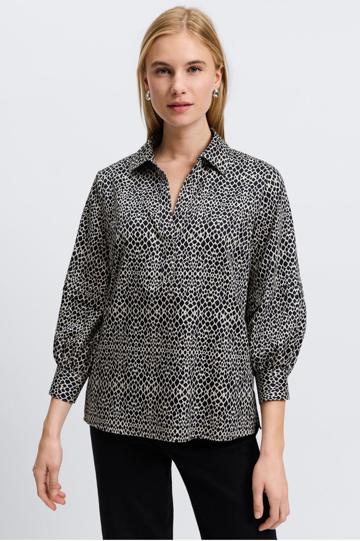 Frankie Abstract Snakeskin 3/4 Sleeve Popover Shirt