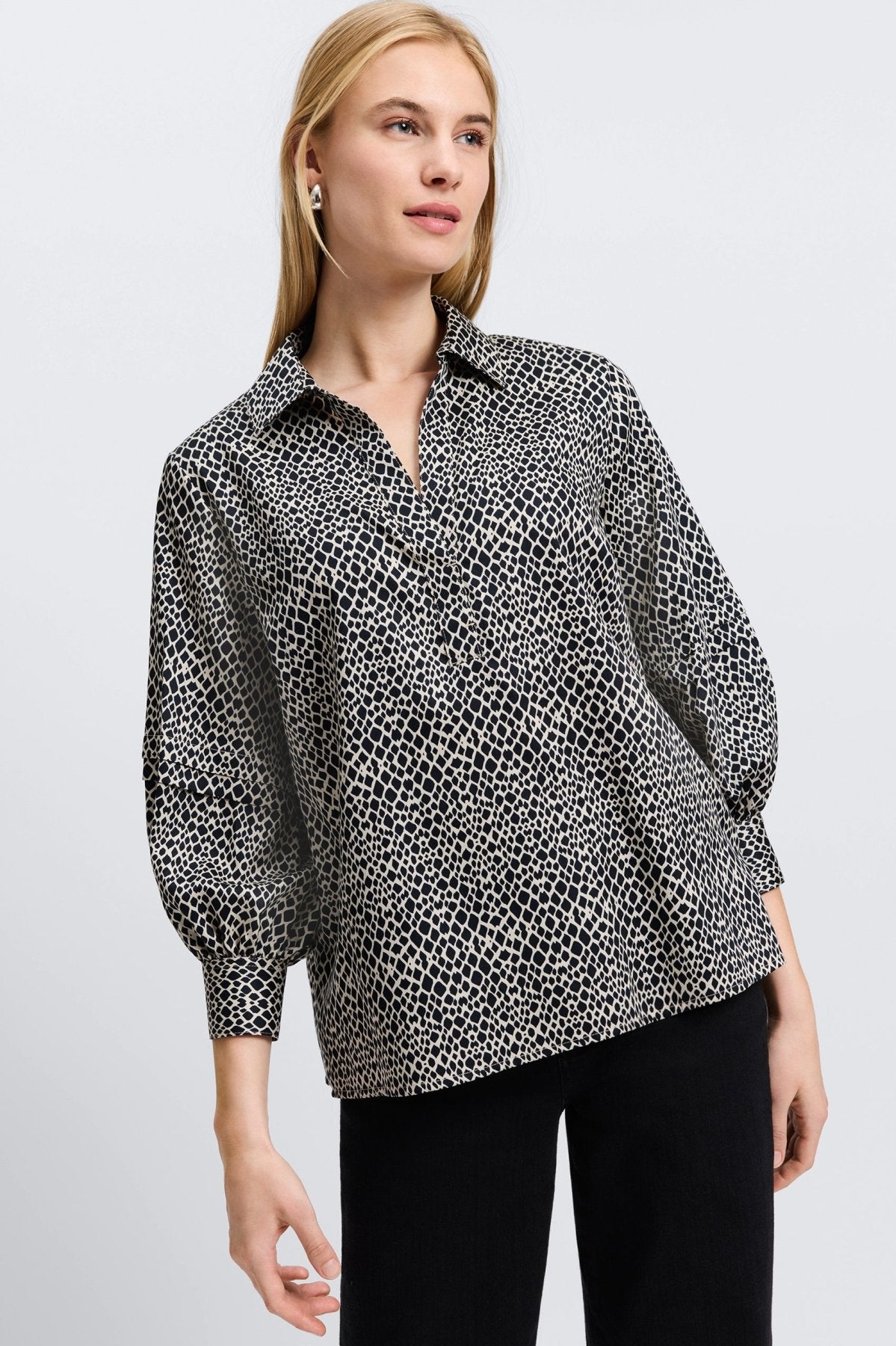 Frankie Abstract Snakeskin 3/4 Sleeve Popover Shirt
