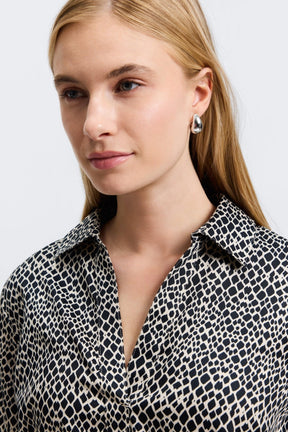 Frankie Abstract Snakeskin 3/4 Sleeve Popover Shirt