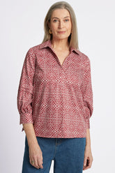 #color_ruby red abstract snakeskin