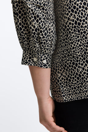 Frankie Plus Abstract Snakeskin 3/4 Sleeve Popover Shirt