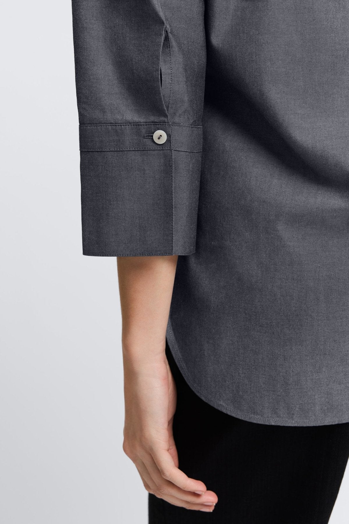 Madison No Iron Pinpoint 3/4 Sleeve Tunic