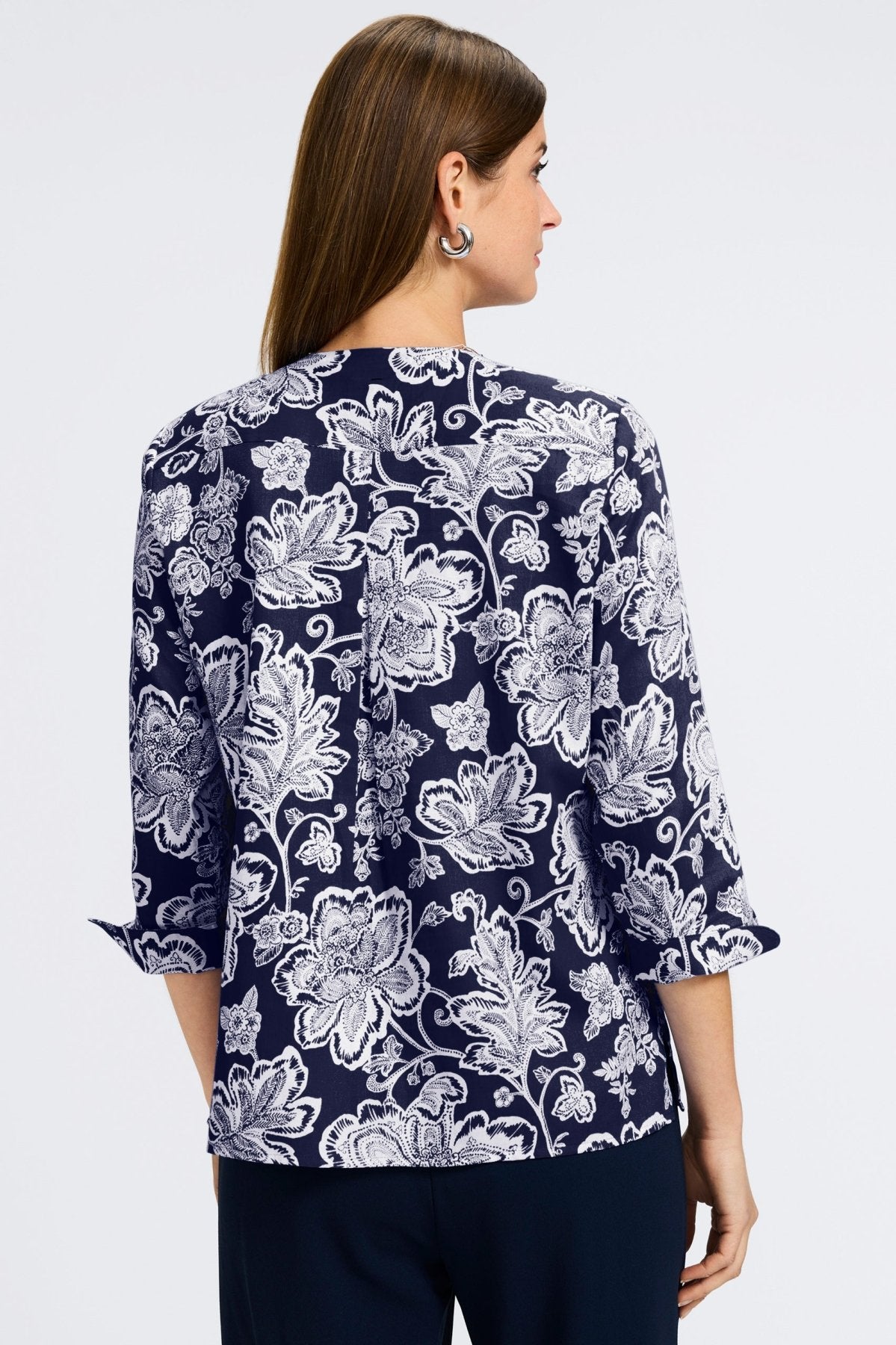 Vena Woodblock Floral 3/4 Sleeve Popover Shirt