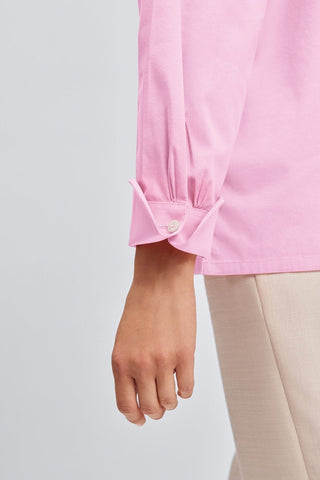 Close up of the buttoned cuff of theBella No Iron Stretch Long Sleeve Shirt
#color_bubblegum