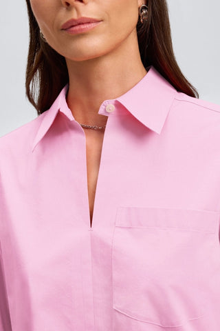 Close up of the oversized chest pocket and the neckline of the Bella No Iron Stretch Long Sleeve Shirt #color_bubblegum