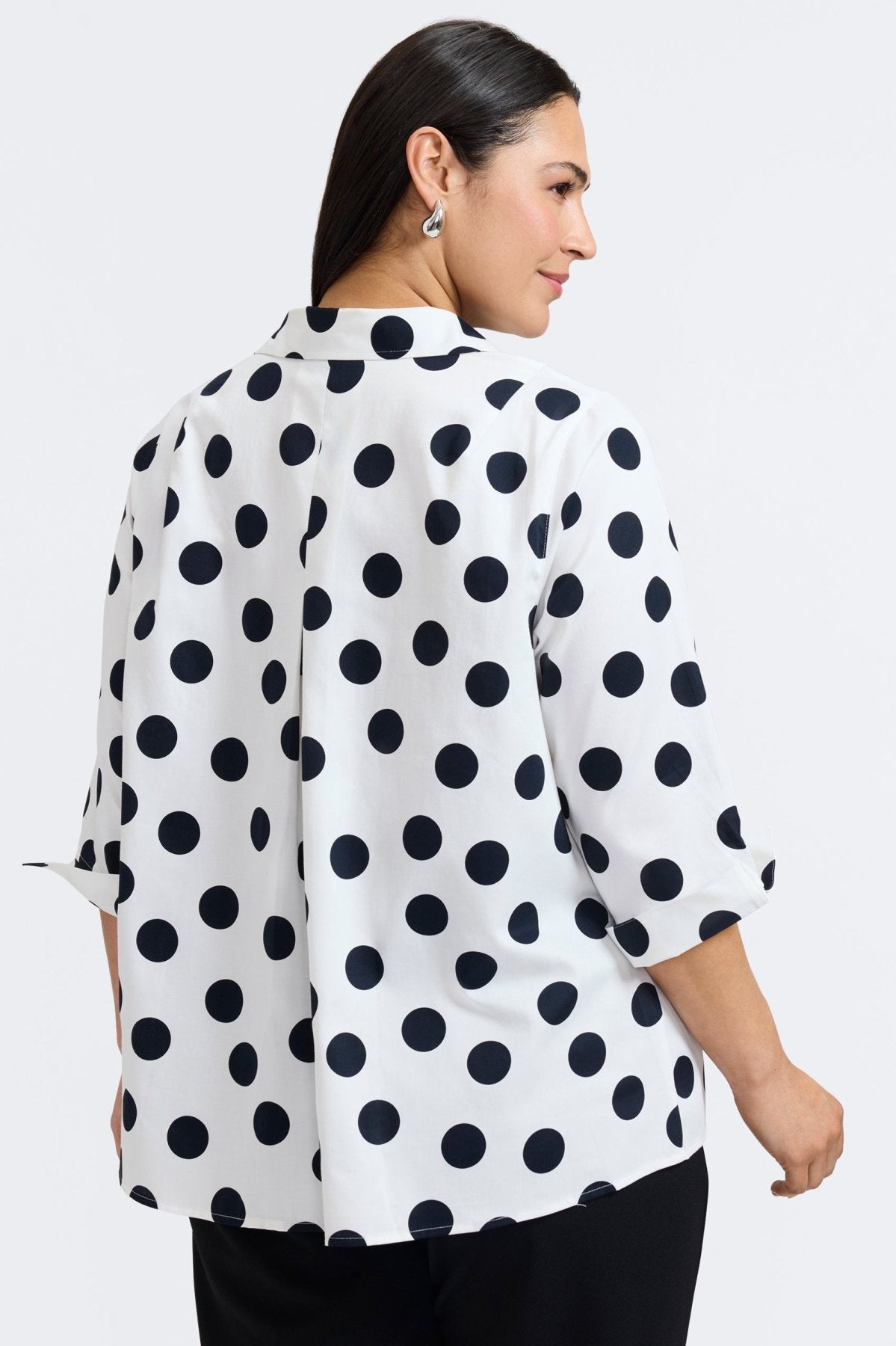 #color_white and black dot