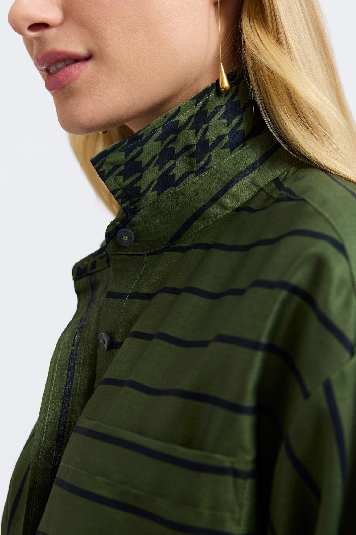 #color_basil & black