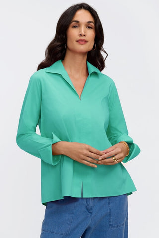 Front of the lightweight Agnes long sleeve shirt #color_biscay green