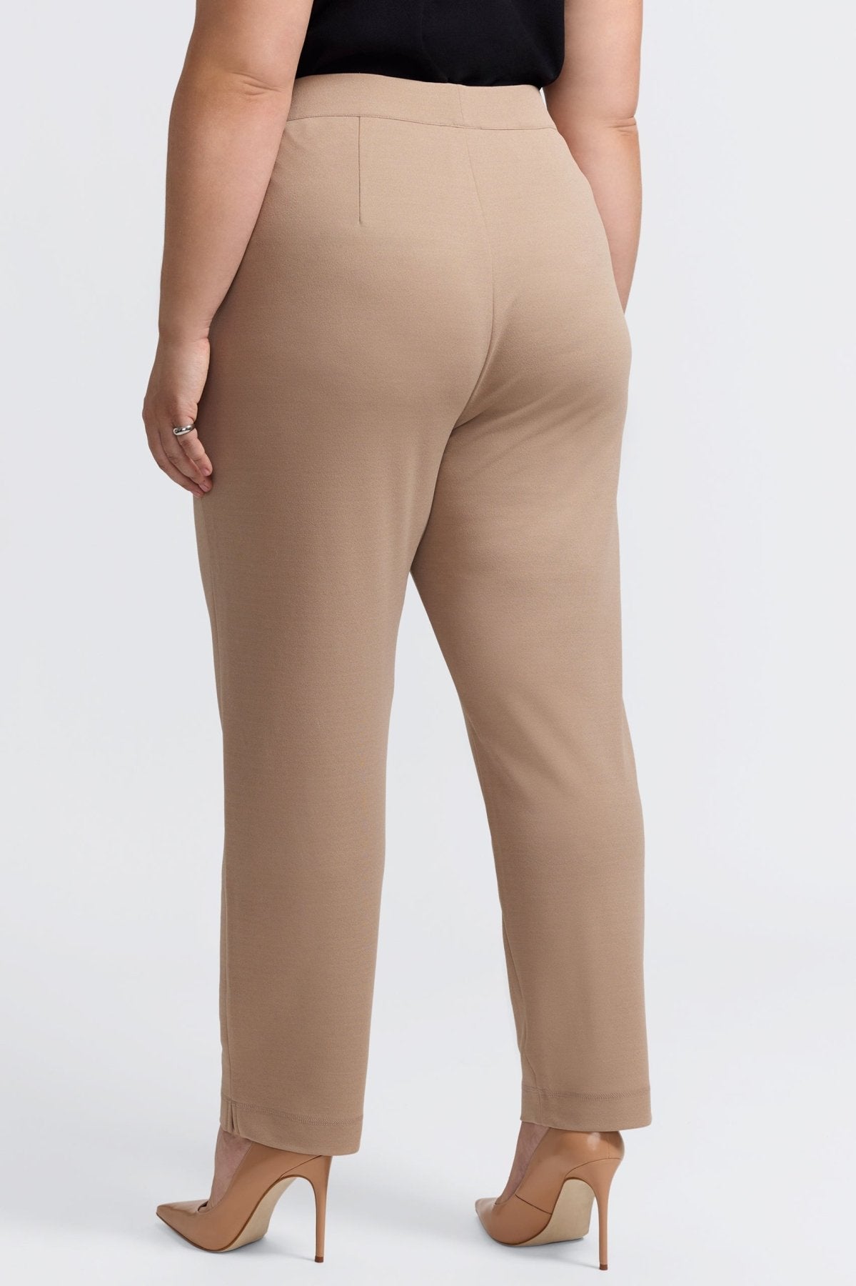 Louisa Plus Knit Crepe Ankle Pants