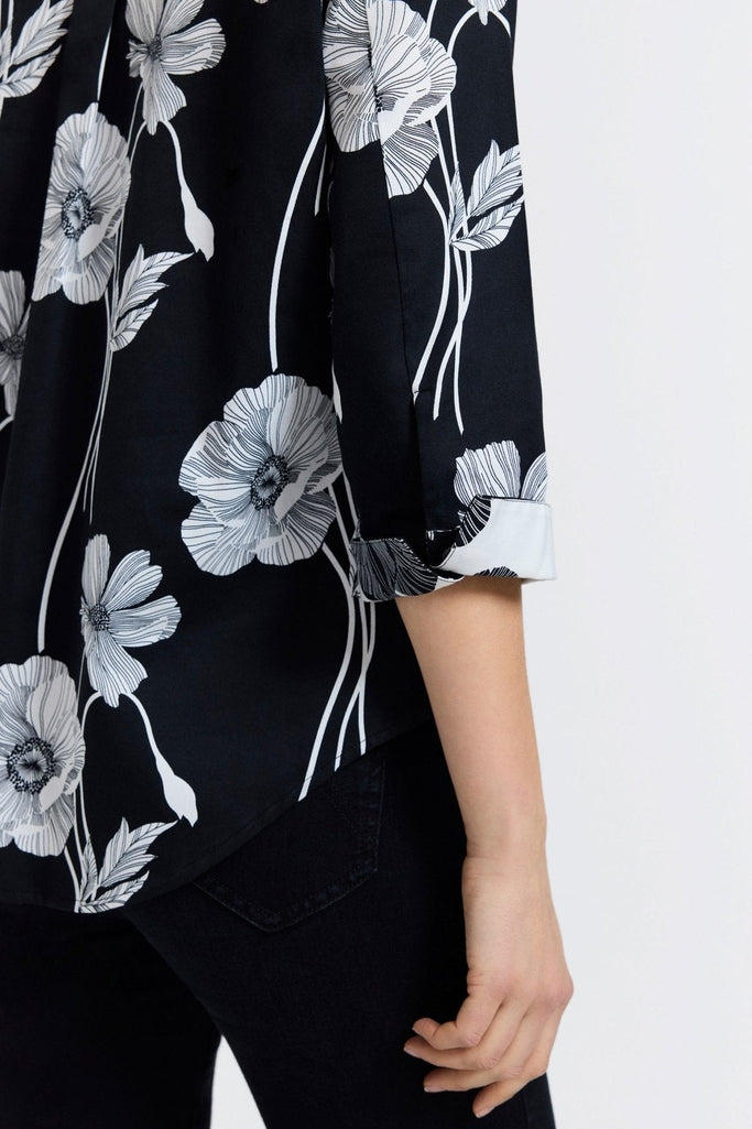 #color_dark black poppy