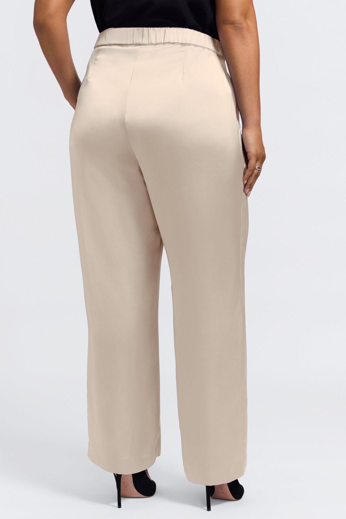 Hostess Plus Beyond Silk Pull on Pant