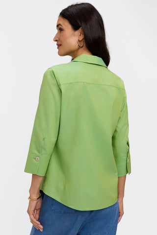 Rear view of the Paityn pinpoint 3/4 sleeve shirt in #color_mojito