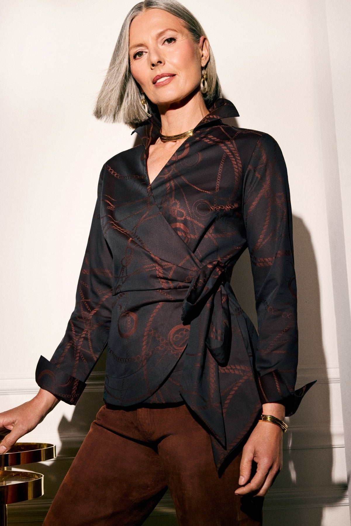 #color_brown & black