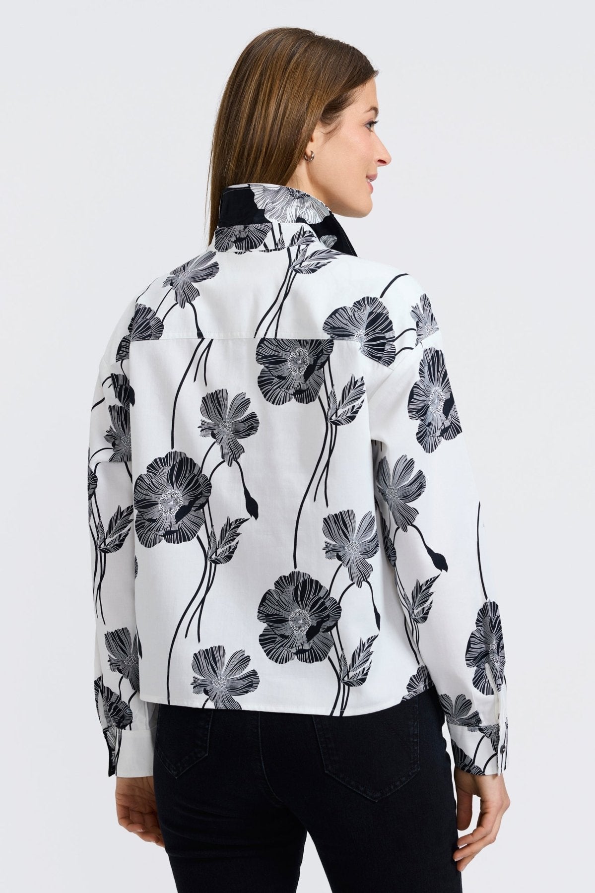 #color_light black poppy