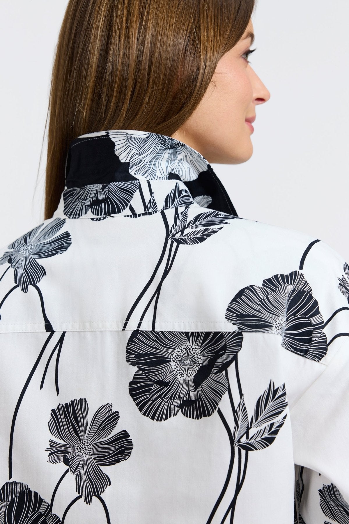 #color_light black poppy