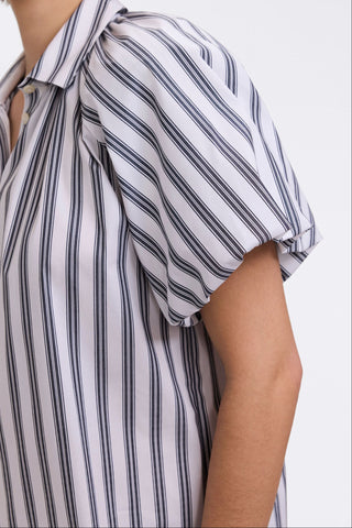 Close up of the raglan puff sleeve of the Paula Plus Striped Puff Sleeve Shirt