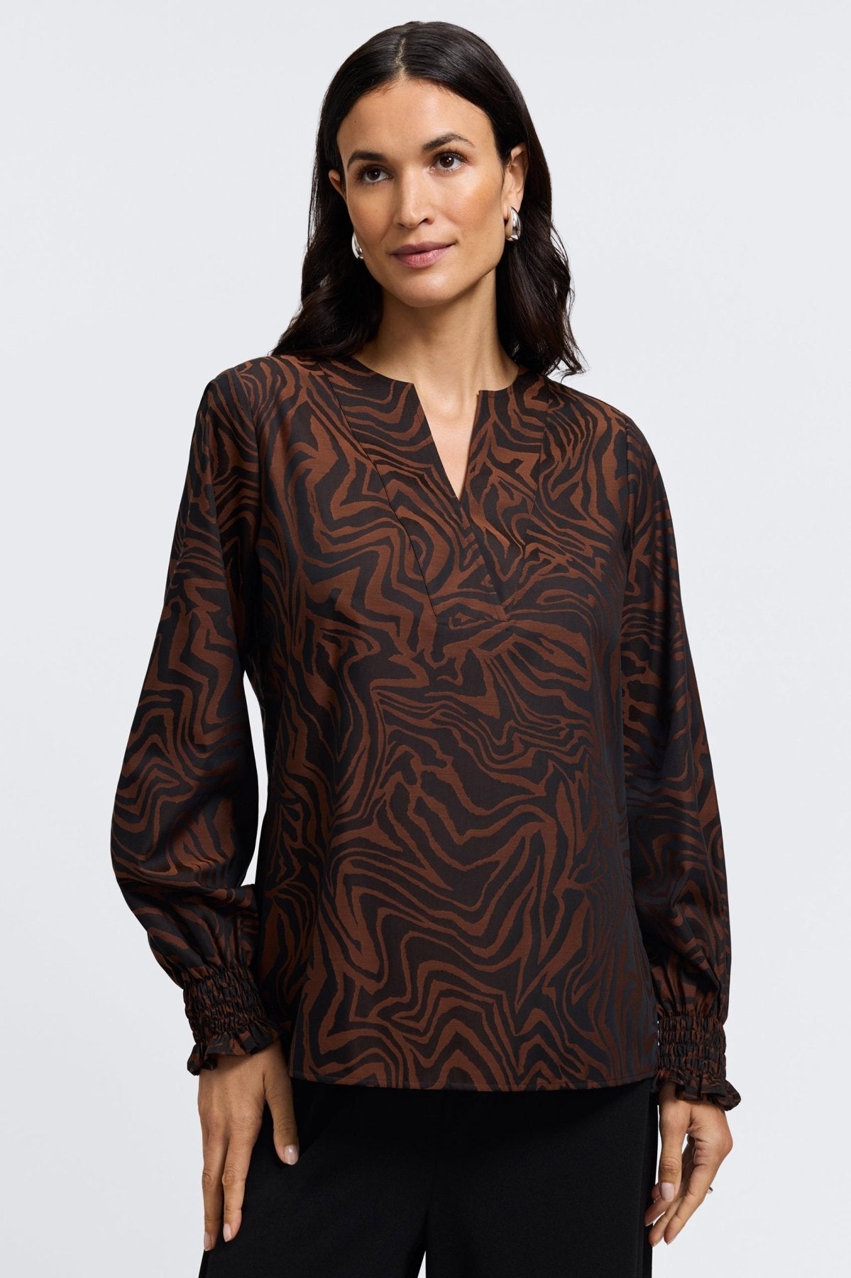 Alicia Zebra Jacquard Long Sleeve Popover Shirt