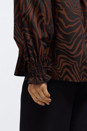 Alicia Zebra Jacquard Long Sleeve Popover Shirt