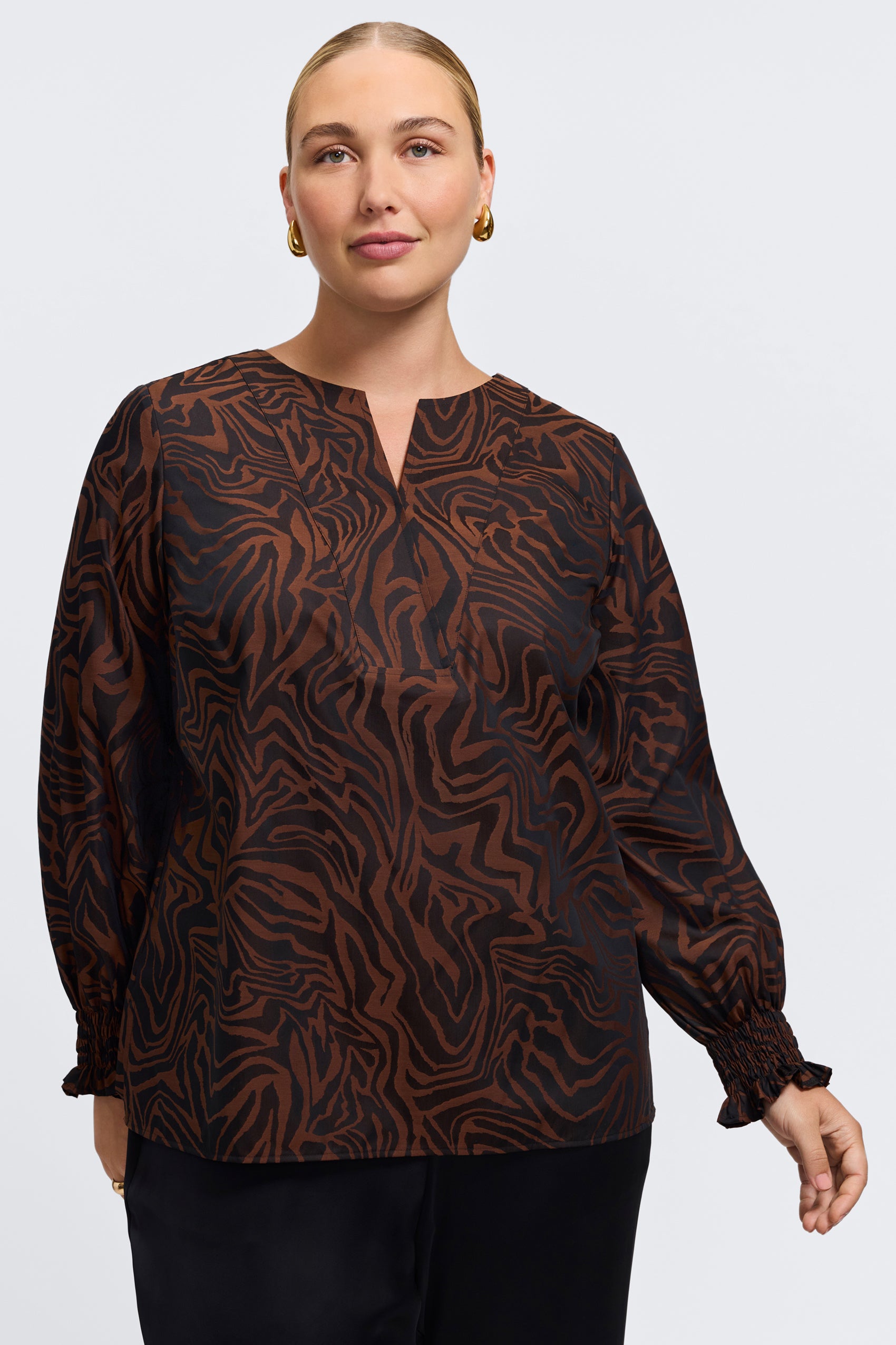 Alicia Plus Zebra Jacquard Long Sleeve Popover Shirt