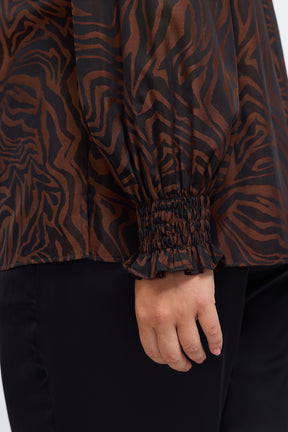 Alicia Plus Zebra Jacquard Long Sleeve Popover Shirt