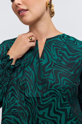 Alicia Plus Zebra Jacquard Long Sleeve Popover Shirt