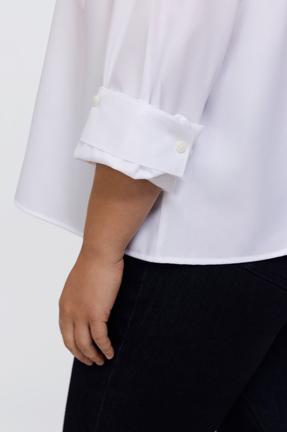 Jodie Plus Roll Tab Sleeve Short Shirt