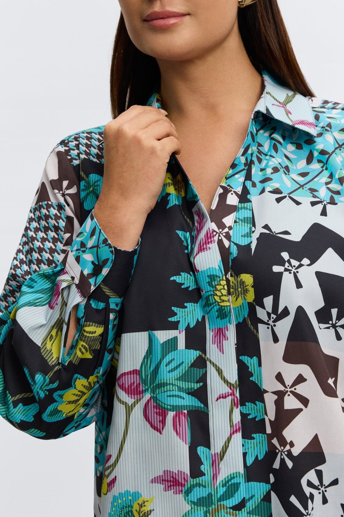 Agnes Plus Fall Conversational Long Sleeve Popover Shirt