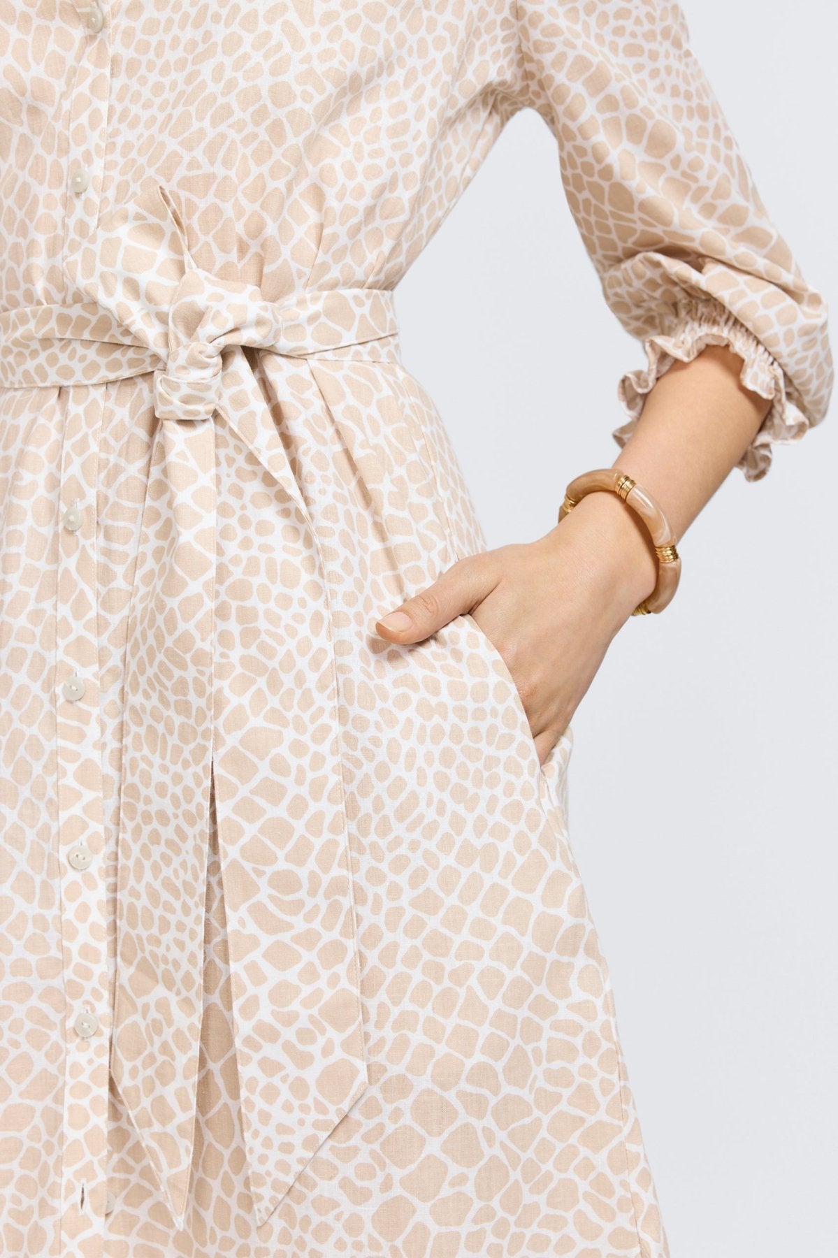 #color_flax giraffe pattern