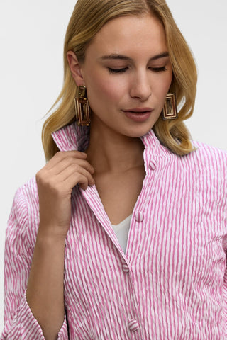 #color_white/pink crinkle jacquard