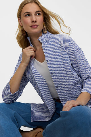 #color_white/blue crinkle jacquard