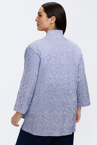 #color_white/blue crinkle jacquard