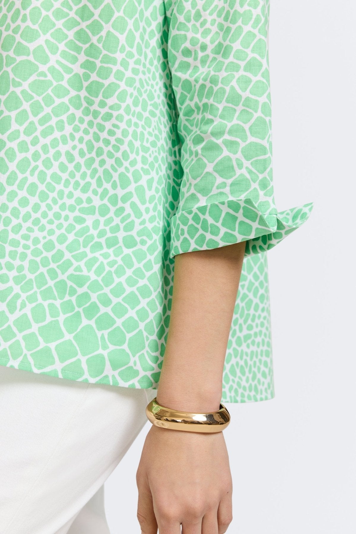 #color_new leaf giraffe pattern