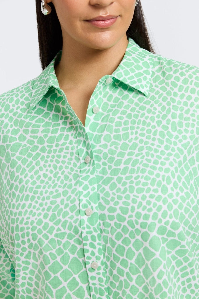 #color_new leaf giraffe pattern