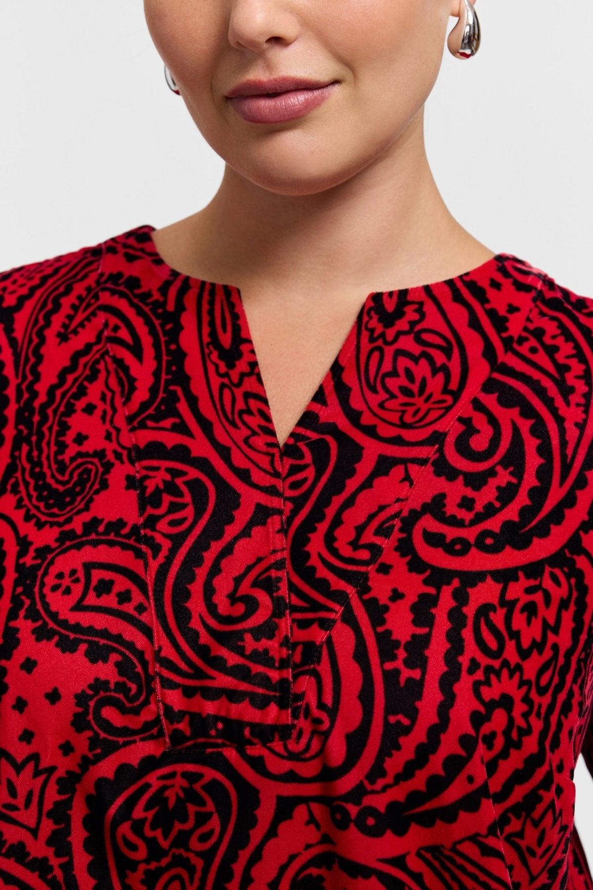 Alicia Plus Velvet Paisley Long Sleeve Popover Shirt