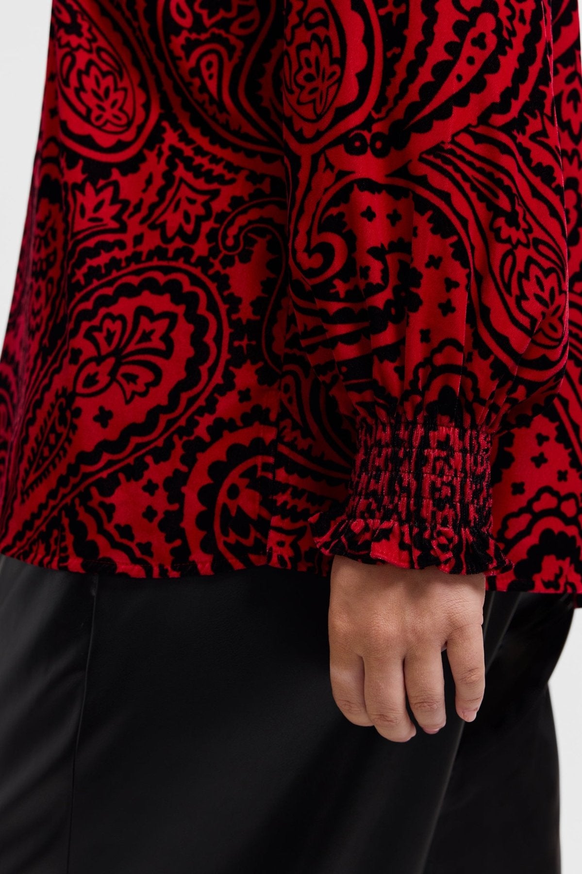 Alicia Plus Velvet Paisley Long Sleeve Popover Shirt